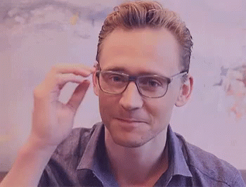 Tom Hiddleston Specs GIF - Tom Hiddleston Specs Glasses Off GIFs
