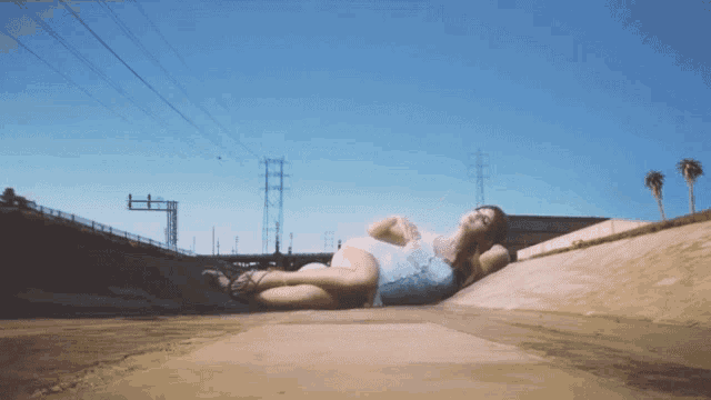 Hot Relax GIF - Hot Relax Chill GIFs