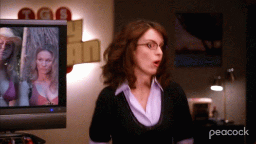 Try To Block 30rock GIF - Try To Block 30rock Blocking Your View GIFs