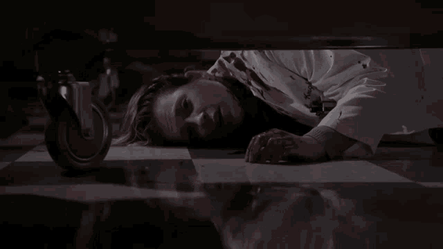 Lucy Knight Stabbed GIF - Lucy Knight Stabbed Er GIFs