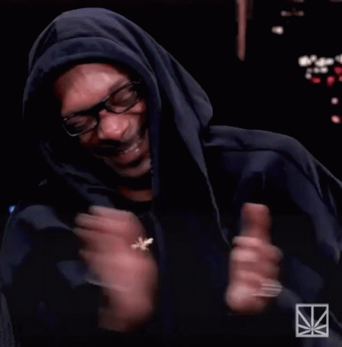 Laughing Clapping GIF - Laughing Clapping Snoop Dogg GIFs