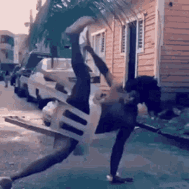 Breakdance Moves GIF - Breakdance Moves Spinning GIFs