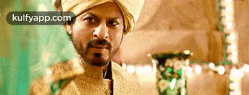 Shahrukh Khan.Gif GIF - Shahrukh Khan Mahira Khan Raees GIFs