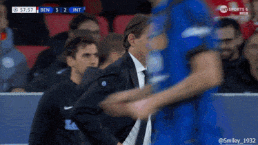 a soccer game between ben and int is being broadcast on ing sports 6