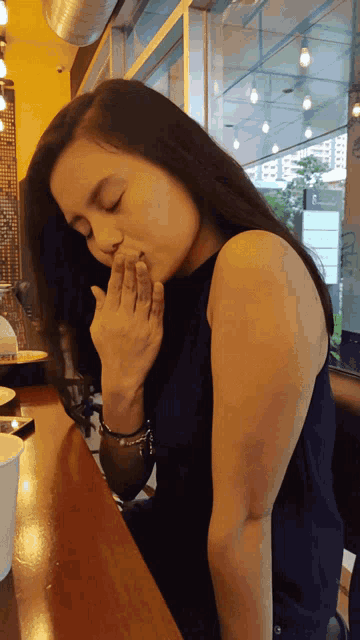 Flying Kiss Blow Kiss GIF - Flying Kiss Blow Kiss Kiss For You GIFs