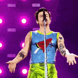 Harry Styles Love On Tour GIF - Harry Styles Love On Tour Cute GIFs