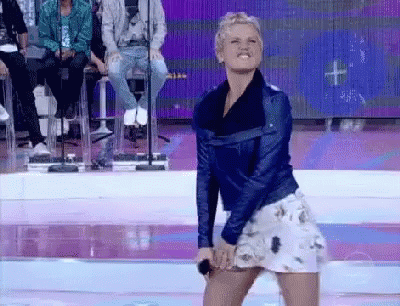 Xuxa Dançando Na Record GIF - Twerk Record Yas GIFs