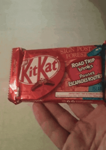Kitkat Chocolate Bar GIF - Kitkat Chocolate Bar Candy Bar GIFs