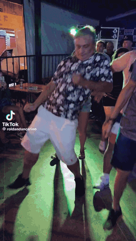 Jose Mourinho Funky GIF - Jose Mourinho Funky Dance GIFs