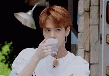 Younghoon Younghoon Drink Juice GIF - Younghoon Younghoon Drink Juice The Boyz Younghoon GIFs