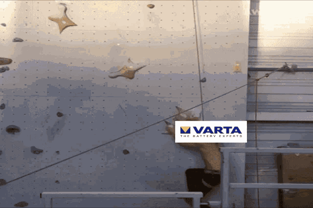 Varta Climb GIF - Varta Climb GIFs
