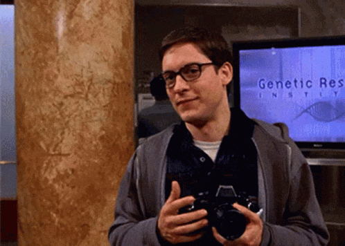 Spiderman Tobey Maguire GIF - Spiderman Tobey Maguire Impossible GIFs