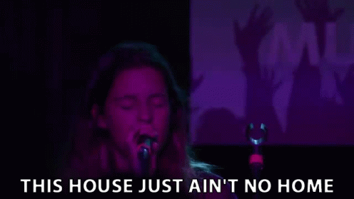 This House Just Aint Not Home Not A Home GIF - This House Just Aint Not Home Not A Home Uncomfortable GIFs