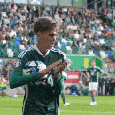 Clapping Hands Isaac Price GIF - Clapping Hands Isaac Price Northern Ireland GIFs