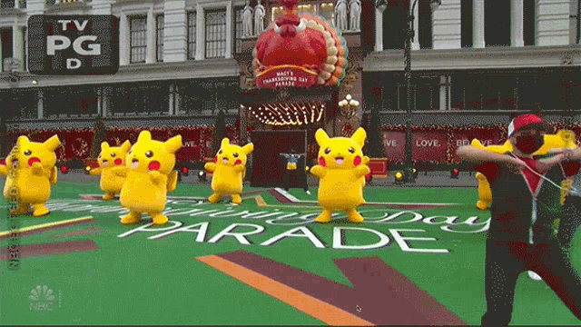 Dancing Pikachu GIF - Dancing Pikachu Macys Thanksgiving Day Parade GIFs