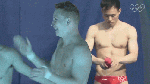 Clapping Andrew Capobianco GIF - Clapping Andrew Capobianco Usa Synchronized Diving Team GIFs
