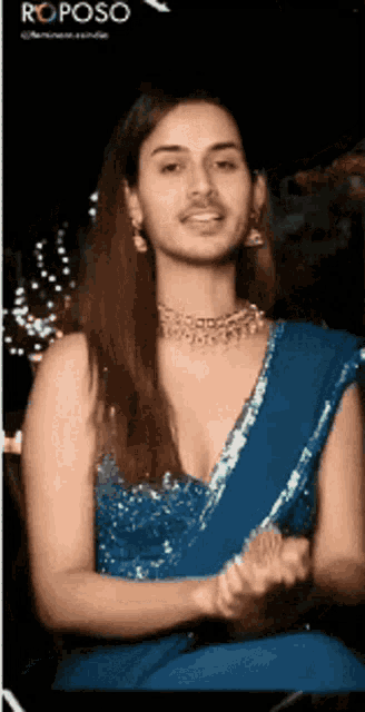 Female Hot Saree GIF - Female Hot Saree GIFs