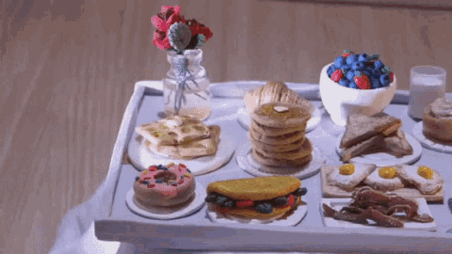 Breakfast Breakfast In Bed GIF - Breakfast Breakfast In Bed Bed GIFs