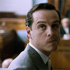 Uh Oh GIF - Andrew Scott I Dunno Uh Oh GIFs