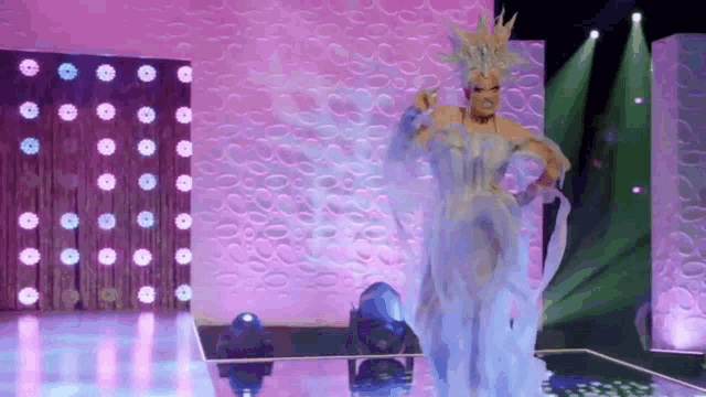 Kita Mean Sea Witch GIF - Kita Mean Sea Witch Drag Queen GIFs