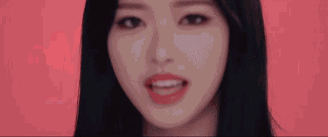 Olivia Hye Loona GIF