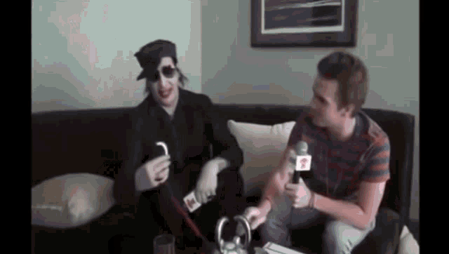 Mm Marilyn Manson GIF - Mm Marilyn Manson Laughing GIFs