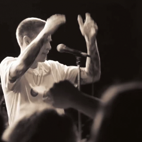 Clapping Parker Cannon GIF - Clapping Parker Cannon The Story So Far GIFs