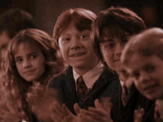 Harrry Potter Clap GIF - Harrry Potter Clap Applause GIFs