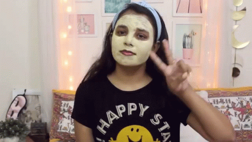 Peace Sign Ayushi Singh GIF - Peace Sign Ayushi Singh Creations To Inspire GIFs
