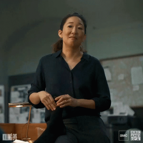 She Must Be Bored Boredom GIF - She Must Be Bored Boredom Thought GIFs