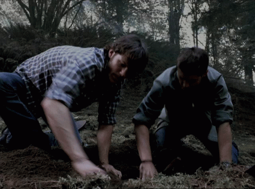 Digging Jensen Ackles GIF - Digging Jensen Ackles Dean Winchester GIFs