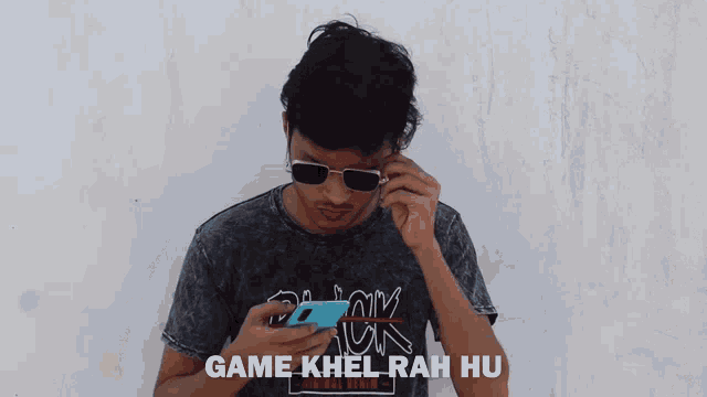 Game Khelrahu Me Playing Game GIF - Game Khelrahu Me Playing Game Gamer GIFs