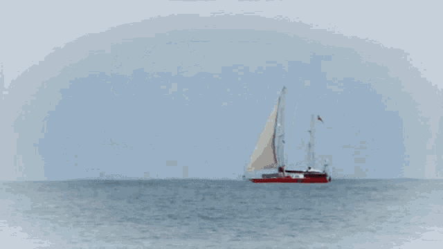 a sailboat in the ocean with el caribe written on the top
