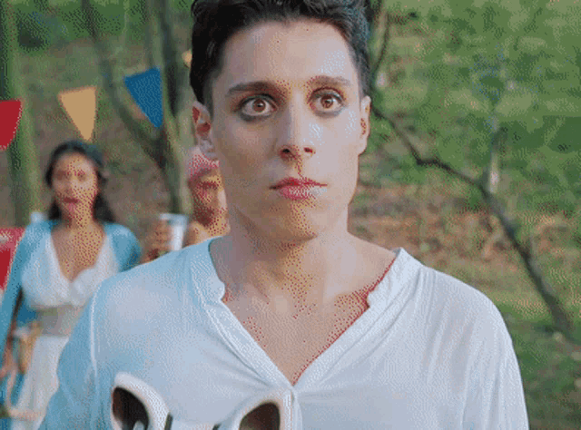 Vic Marégeek GIF