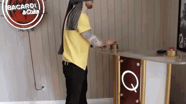 Buzzer Touch GIF - Buzzer Touch Blindfold GIFs