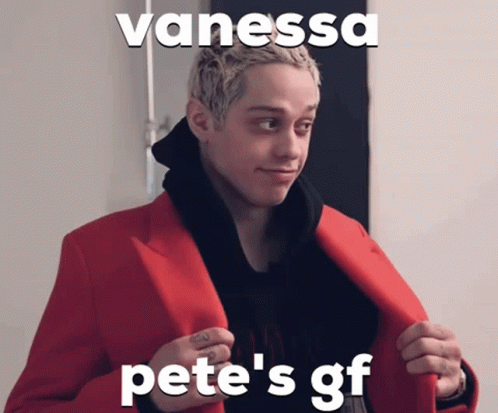 Vanessa Petes Gf GIF - Vanessa Petes Gf Pete Davidson GIFs