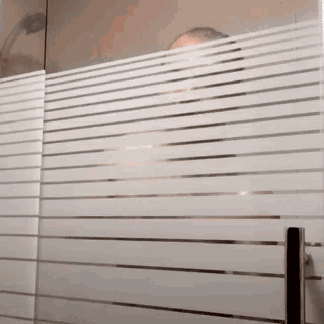 Ma Shower Ma Buendia GIF