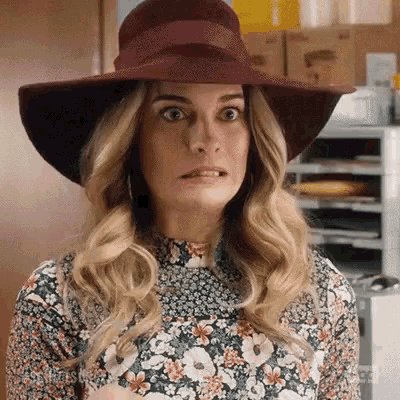 Alexis Rose Anyway GIF