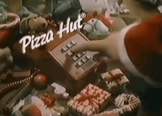 Pizza Hut Pizza To Go GIF - Pizza Hut Pizza To Go Commercial GIFs