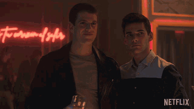 two men are standing next to each other and the words aun no lo se are on the bottom