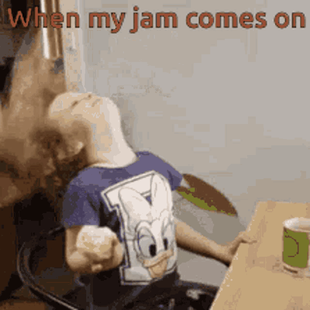 When My Jam Comes On GIF - When My Jam Comes On Head Bang GIFs