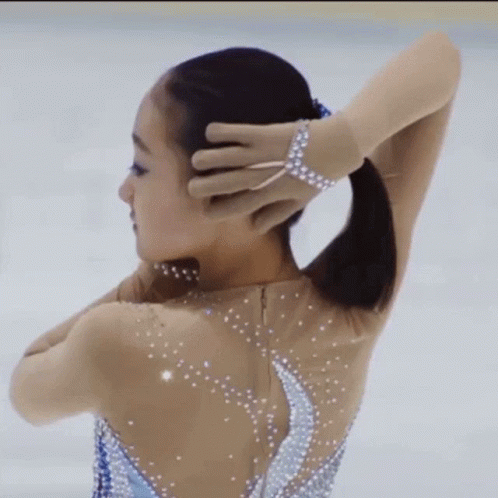 Figure Skating Midorimoonlight GIF