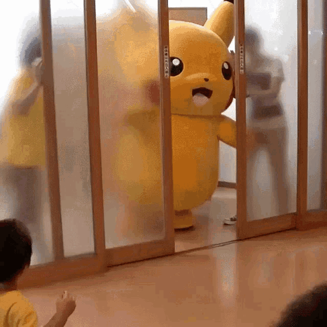 Pikachu Door Pikachu Bye GIF - Pikachu Door Pikachu Bye GIFs