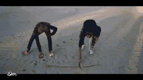 I GIF - Youtuber Beach Writing On Sand GIFs
