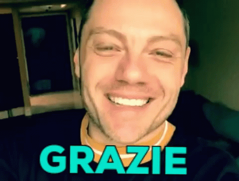 Tiziano Ferro Selfie GIF