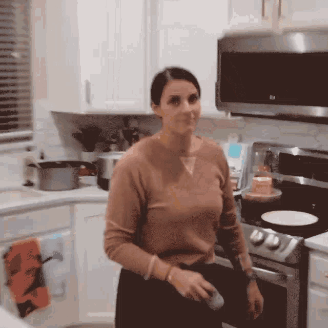 Come On Mindy Bingham GIF - Come On Mindy Bingham This Is How We Bingham GIFs