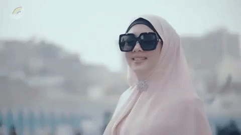 Syahrini Muslim GIF - Syahrini Muslim Moslem GIFs