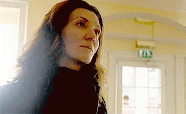 Judging Michelle Fairley GIF - Judging Michelle Fairley Look GIFs