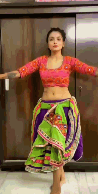 Sareefans Saree Blouse GIF - Sareefans Saree Saree Blouse GIFs