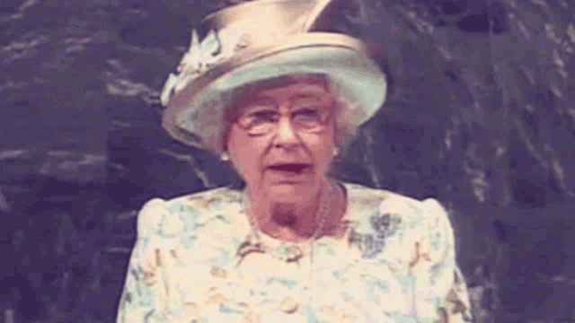 Queen Queen England GIF - Queen Queen England Queen Of England GIFs